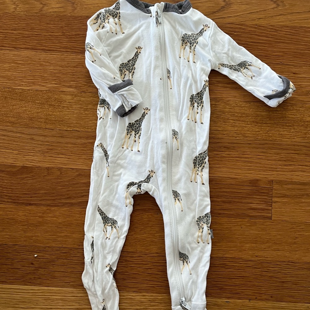 Kyte baby Giraffe PJs - unisex, 0-3 months